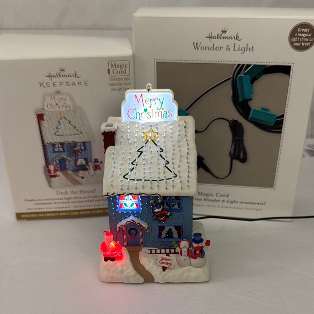 Hallmark Keepsake Magic Cord Light-Up Deck The House Ornament Synchronize Sound